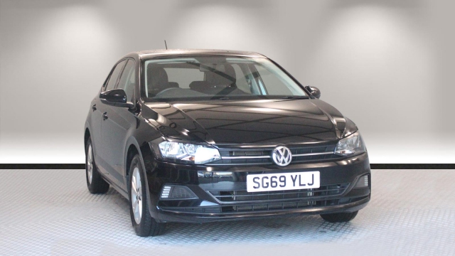View the 2019 Volkswagen Polo: 1.0 TSI 95 SE 5dr Online at Peter Vardy