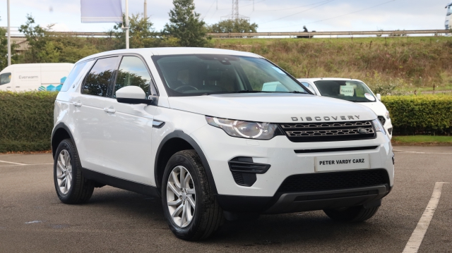 View the 2017 Land Rover Discovery Sport: 2.0 TD4 180 SE 5dr Auto Online at Peter Vardy