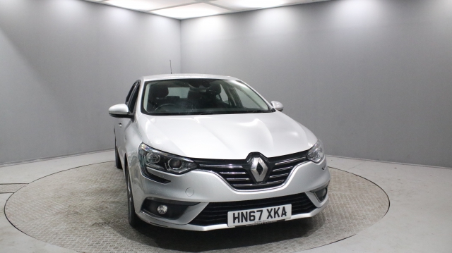 View the 2018 Renault Megane: 1.6 dCi Dynamique Nav 5dr Online at Peter Vardy