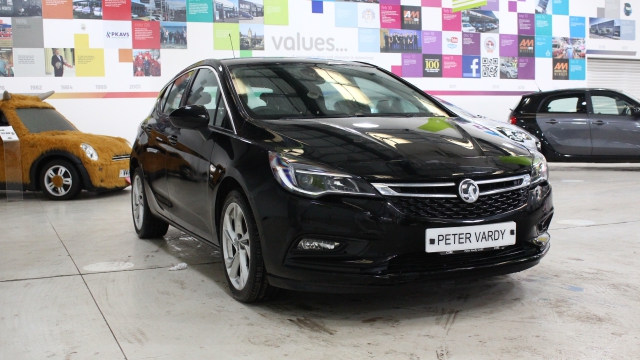 View the 2018 Vauxhall Astra: 1.0T ecoTEC SRi 5dr Online at Peter Vardy