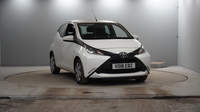 View the 2018 Toyota Aygo: 1.0 VVT-i X-Play 5dr Online at Peter Vardy