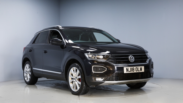 View the 2018 Volkswagen T-Roc: 2.0 TSI SEL SUV 5dr Petrol DSG 4Motion Euro 6 (s/s) (190 ps) Online at Peter Vardy