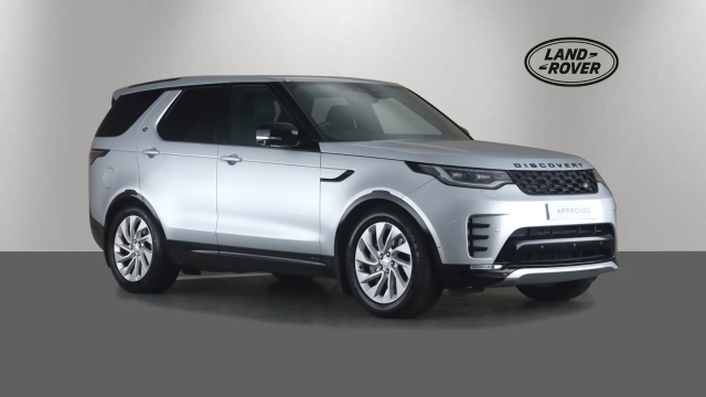 View the 2021 Land Rover Discovery: 3.0 D250 MHEV R-Dynamic S SUV 5dr Diesel Auto 4WD Euro 6 (s/s) (250 ps) Online at Peter Vardy