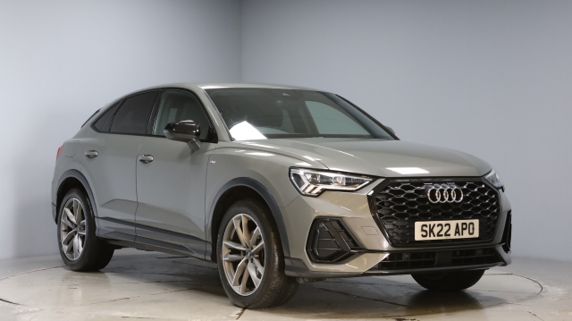 View the 2022 Audi Q3: 1.5 TFSI CoD 35 Black Edition Sportback 5dr Petrol S Tronic Euro 6 (s/s) (150 ps) Online at Peter Vardy