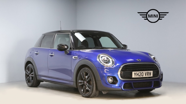 View the 2020 MINI Hatch: 1.5 Cooper Sport Hatchback 5dr Petrol Steptronic Euro 6 (s/s) (136 ps) Online at Peter Vardy