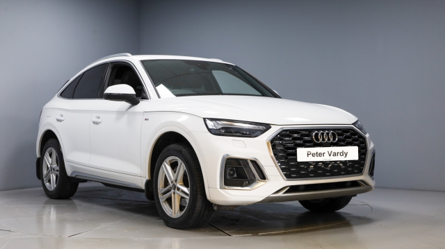 View the 2022 Audi Q5: 2.0 TDI 40 S line Sportback 5dr Diesel S Tronic quattro Euro 6 (s/s) (204 ps) Online at Peter Vardy