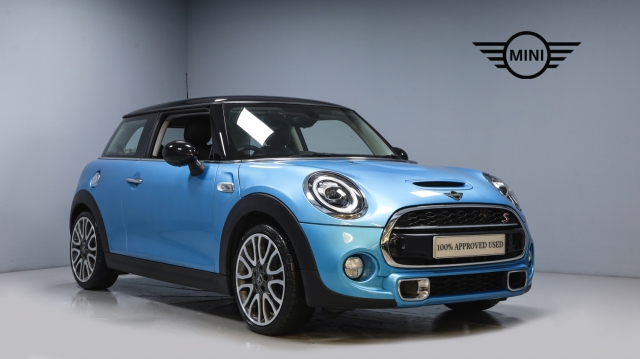 View the 2018 MINI Hatch: 2.0 Cooper S Exclusive Hatchback 3dr Petrol Manual Euro 6 (s/s) (192 ps) Online at Peter Vardy