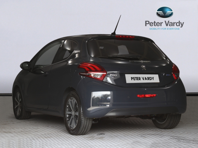 View the Peugeot 208: 1.2 PureTech 82 Allure 3dr Online at Peter Vardy