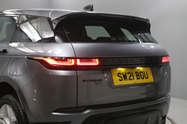 View the 2021 Land Rover Range Rover Evoque: 1.5 P300e R-Dynamic SE 5dr Auto Online at Peter Vardy