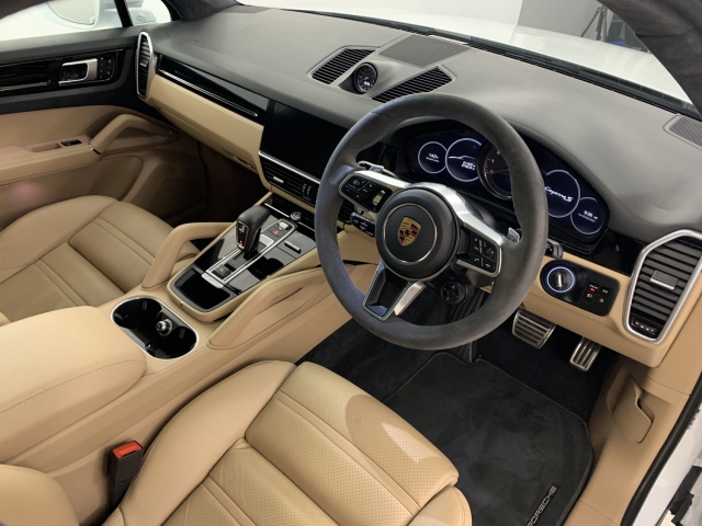 View the 2018 Porsche Cayenne: S 5dr Tiptronic S Online at Peter Vardy