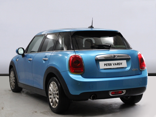 View the 2015 Mini Hatchback: 1.5 Cooper 5dr Auto Online at Peter Vardy