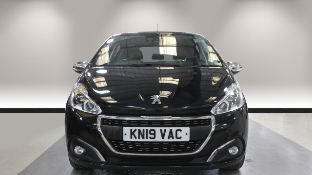View the 2019 Peugeot 208: 1.2 PureTech 82 Tech Edition 5dr [Start Stop] Online at Peter Vardy