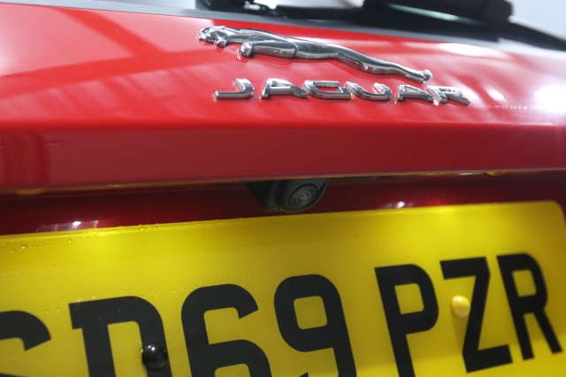 View the 2019 Jaguar E-Pace: 2.0d R-Dynamic S 5dr 2WD Online at Peter Vardy