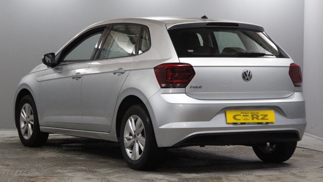 View the 2018 Volkswagen Polo Hatchback: 1.0 75 SE 5dr Online at Peter Vardy