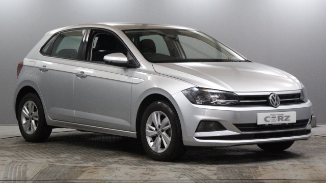 View the 2018 Volkswagen Polo Hatchback: 1.0 75 SE 5dr Online at Peter Vardy
