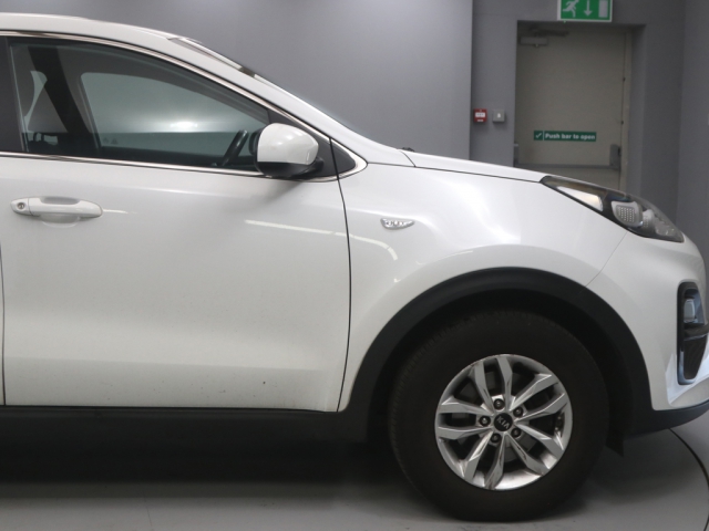 View the 2018 Kia Sportage: 1.6 GDi ISG 1 5dr Online at Peter Vardy