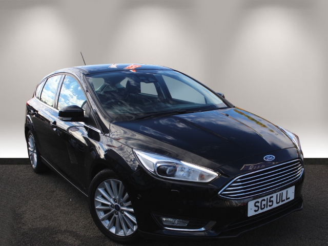 View the 2015 Ford Focus: 1.0 EcoBoost 125 Titanium X Navigation 5dr Online at Peter Vardy