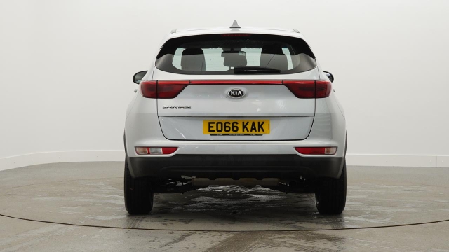 View the 2016 Kia Sportage: 1.6 GDi 1 5dr Online at Peter Vardy