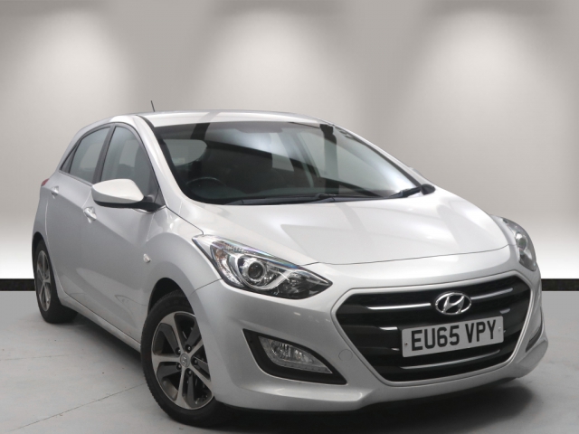 View the 2015 Hyundai I30: 1.4 Blue Drive SE Nav 5dr Online at Peter Vardy