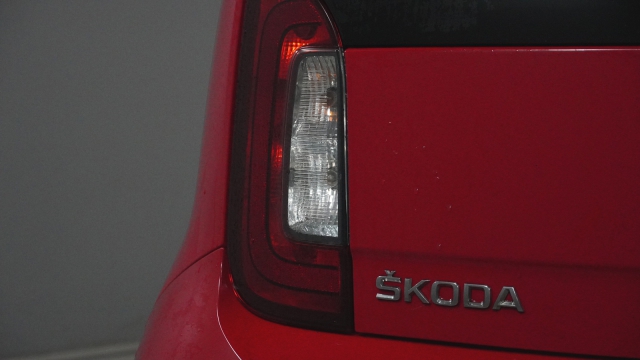 View the 2017 Skoda Citigo Hatchback Special: 1.0 MPI Colour Edition 5d Online at Peter Vardy