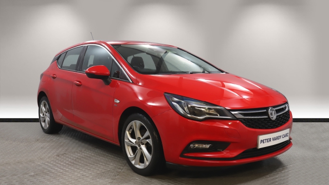 View the 2017 Vauxhall Astra: 1.4i 16V SRi 5dr Online at Peter Vardy