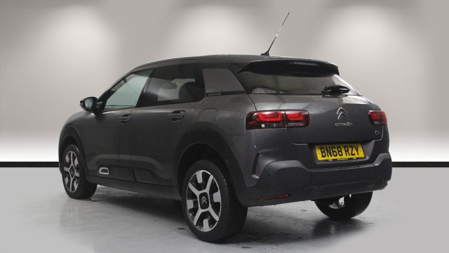 View the 2018 Citroen C4 Cactus: 1.2 PureTech Flair 5dr [6 Speed] Online at Peter Vardy