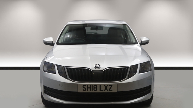 View the 2018 Skoda Octavia: 1.0 TSI S 5dr Online at Peter Vardy