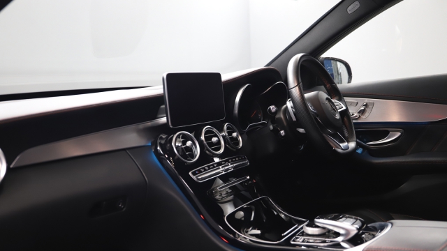 View the 2017 Mercedes-benz C Class: C43 4Matic Premium Plus 4dr Auto Online at Peter Vardy