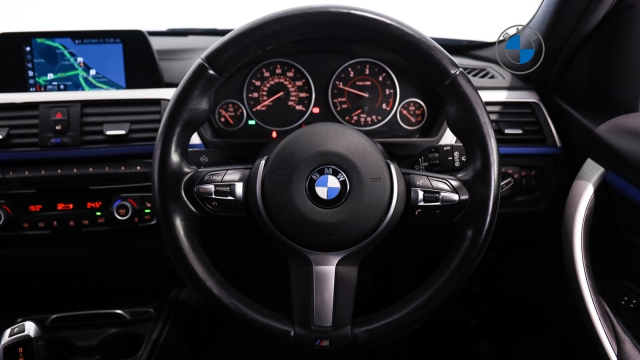 View the 2019 Bmw 3 Series: 318d M Sport 5dr Step Auto Online at Peter Vardy