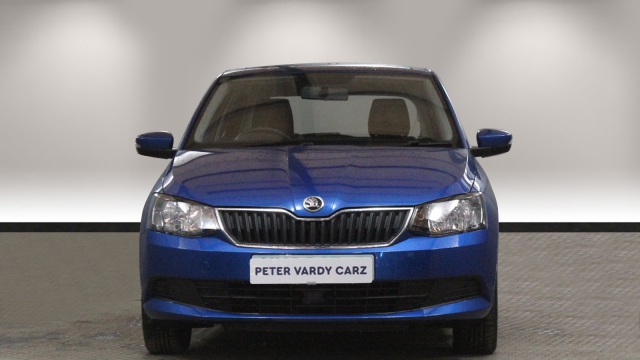 View the 2016 Skoda Fabia: 1.2 TSI 90 SE 5dr Online at Peter Vardy