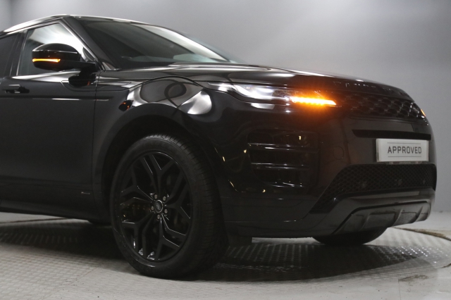View the 2019 Land Rover Range Rover Evoque: 2.0 D150 R-Dynamic S 5dr 2WD Online at Peter Vardy