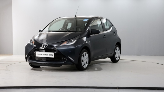 View the 2017 Toyota Aygo: 1.0 VVT-i X-Play 5dr Online at Peter Vardy