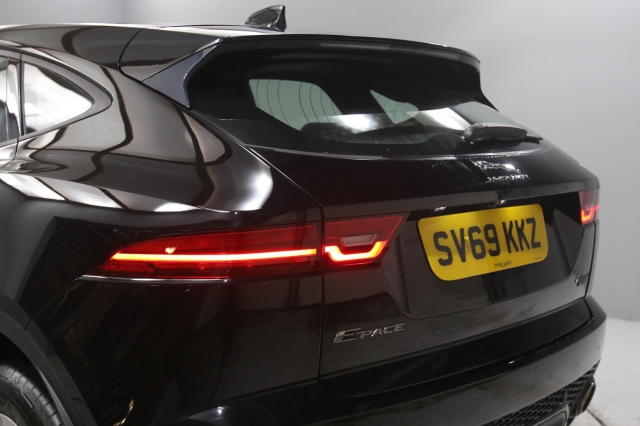 View the 2019 Jaguar E-pace: 2.0 [200] R-Dynamic S 5dr Auto Online at Peter Vardy