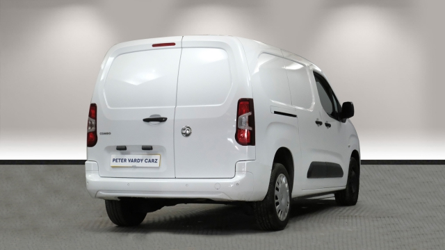 View the 2020 Vauxhall Combo: 2300 1.5 Turbo D 100ps H1 Sportive Van Online at Peter Vardy