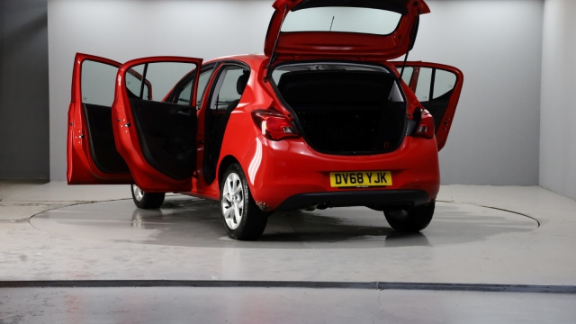 View the 2018 Vauxhall Corsa: 1.4 SRi Nav 5dr Online at Peter Vardy