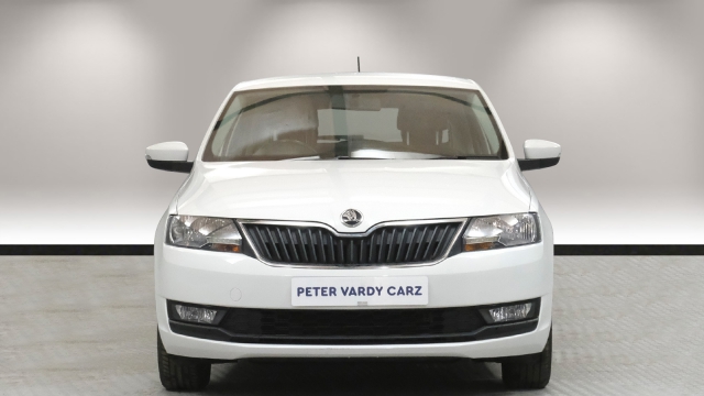 View the 2017 Skoda Rapid Hatchback: 1.0 TSI 95 SE 5dr Online at Peter Vardy