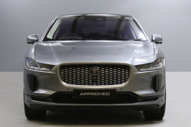 View the 2020 Jaguar I-Pace: 294kW EV400 SE 90kWh 5dr Auto [11kW Charger] Online at Peter Vardy