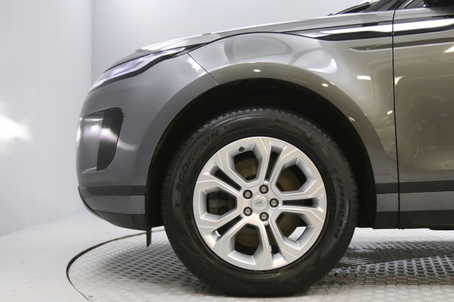 View the 2019 Land Rover Range Rover Evoque: 2.0 P200 S 5dr Auto Online at Peter Vardy