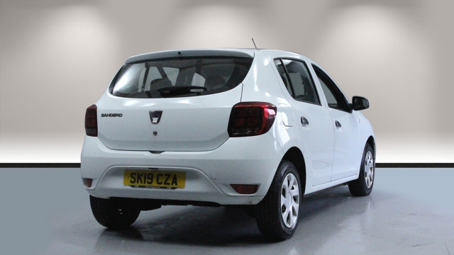 View the 2019 Dacia Sandero: 1.0 SCe Essential 5dr Online at Peter Vardy