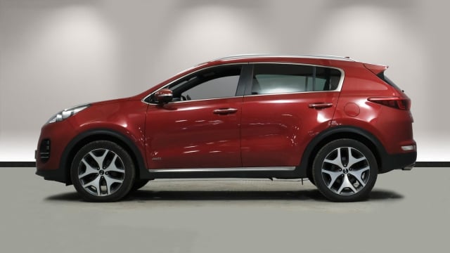View the 2016 Kia Sportage: 1.6T GDi GT-Line 5dr [AWD] Online at Peter Vardy