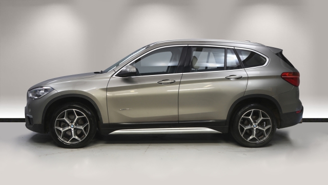 View the 2016 Bmw X1: xDrive 18d xLine 5dr Online at Peter Vardy