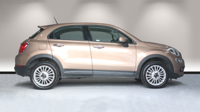 View the 2018 Fiat 500x: 1.4 Multiair Pop Star 5dr Online at Peter Vardy