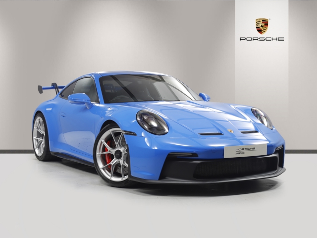 View the Porsche 911: GT3 2dr Online at Peter Vardy