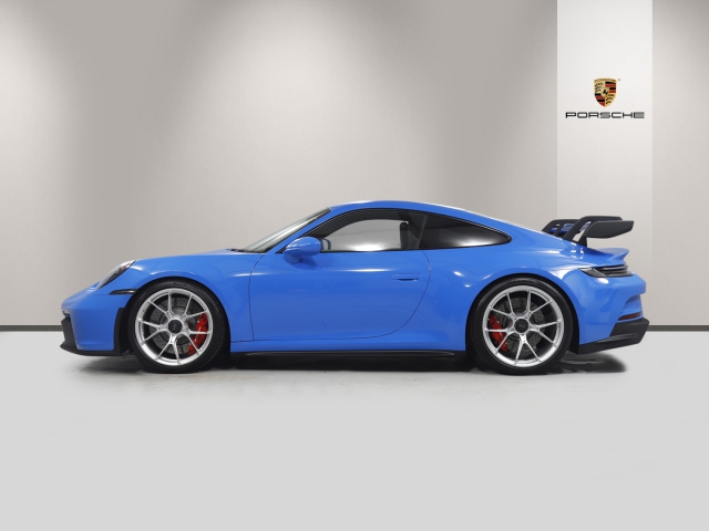 View the Porsche 911: GT3 2dr Online at Peter Vardy