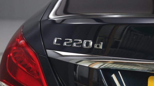View the 2016 Mercedes-benz C Class: C220d SE 4dr Auto Online at Peter Vardy
