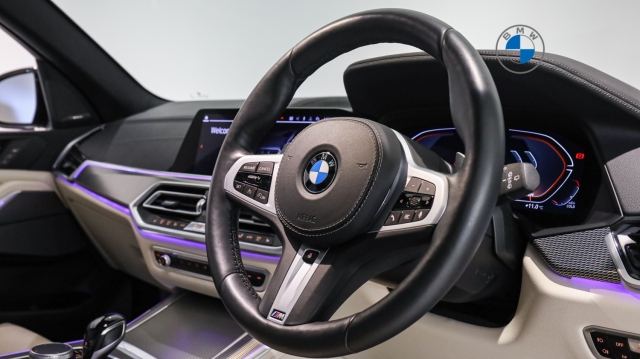 View the 2020 Bmw X5: xDrive30d MHT M Sport 5dr Auto Online at Peter Vardy