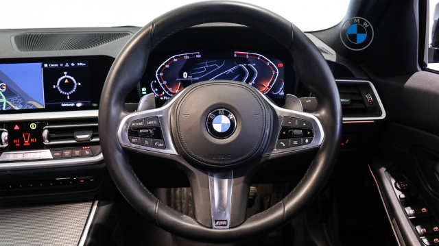 View the 2019 Bmw 3 Series: 320d M Sport 4dr Step Auto Online at Peter Vardy