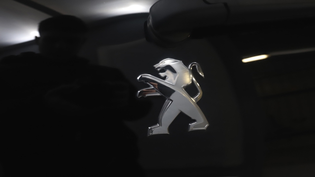 View the 2019 Peugeot 108: 1.0 72 Allure 5dr Online at Peter Vardy