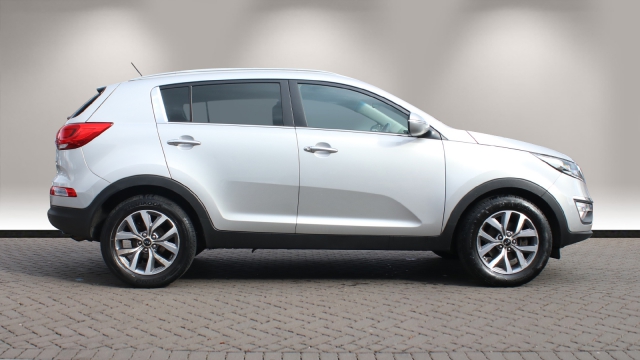 View the 2014 Kia Sportage: 1.6 GDi ISG 2 5dr Online at Peter Vardy