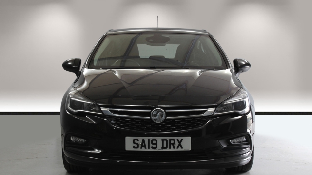 View the 2019 Vauxhall Astra: 1.4T 16V 150 SRi 5dr Online at Peter Vardy